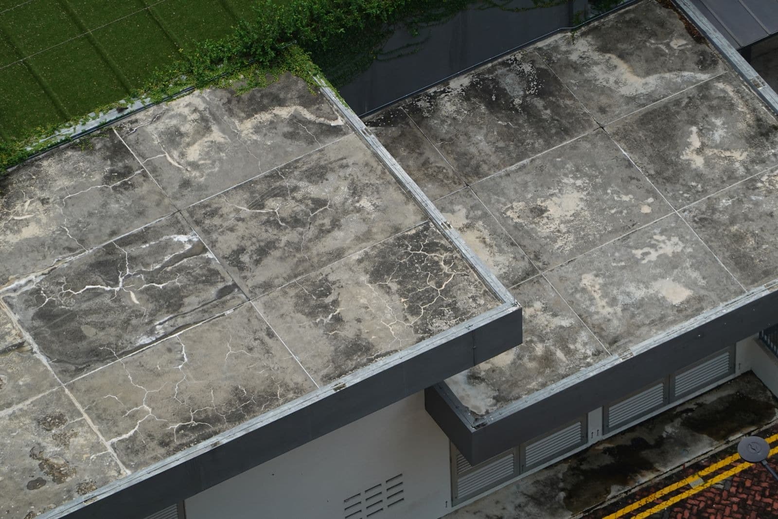 Bitume SBS, EPDM ou résine : quel procédé d'étanchéité pour quelle toiture ?
